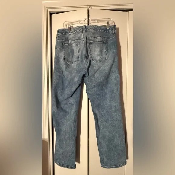 Torrid Women's Light Blue Straight Leg Jeans - Picture 9 of 15